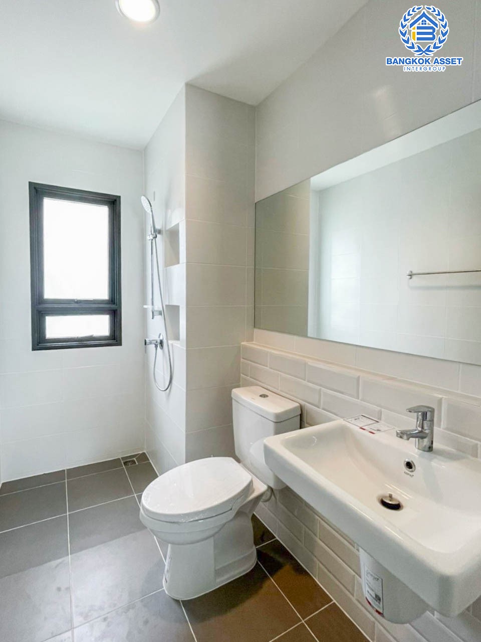 *****บ้านเดี่ยวมือสอง ย่านนนทบุรี ม.เพฟ ปิ่นเกล้า-ศาลายา หลังมุม เนื้อที่กว้างขวางมากถึง 71.8 ตร.ว. ฟังก์ชัน 5 ห้องนอน 3 ห้องน้ำ ที่จอดรถ 2 คัน บ้านสวย พร้อมเข้าอยู่ได้ทันที บนทำเลแห่งการเดินทาง เชื่อมต่อได้หลายเส้นทาง ใกล้รถไฟฟ้าสายสีแดงอ่อน "สถานีศาลายา"